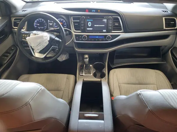 5TDBZRFH5KS955330 2019 TOYOTA HIGHLANDER - Image 8