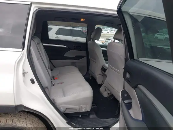 5TDBZRFH5KS965629 2019 TOYOTA HIGHLANDER - Image 8