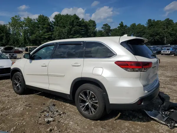 5TDBZRFH5KS966537 2019 TOYOTA HIGHLANDER - Image 2