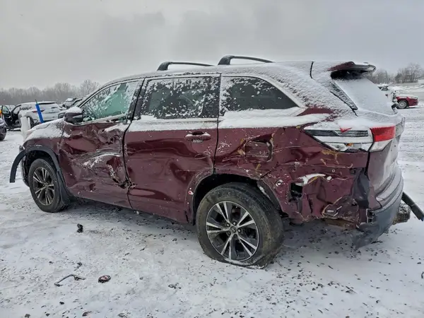 5TDBZRFH6HS360933 2017 TOYOTA HIGHLANDER - Image 2