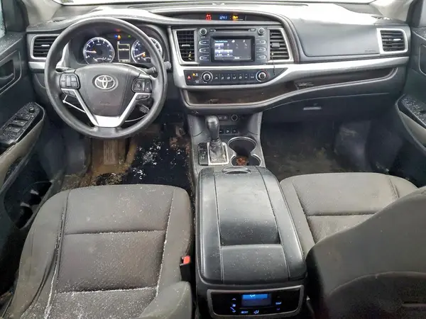 5TDBZRFH6HS360933 2017 TOYOTA HIGHLANDER - Image 8