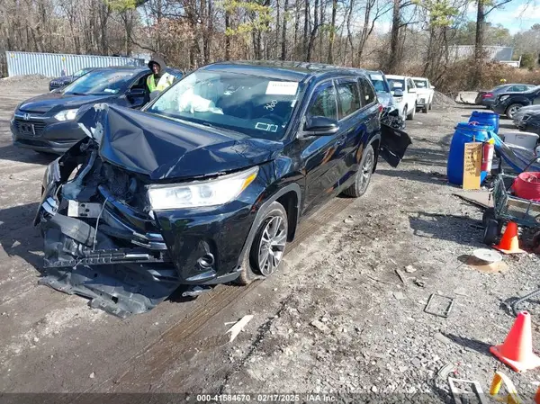 5TDBZRFH6HS374427 2017 TOYOTA HIGHLANDER - Image 2