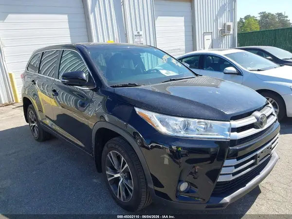 5TDBZRFH6HS381779 2017 TOYOTA HIGHLANDER - Image 1