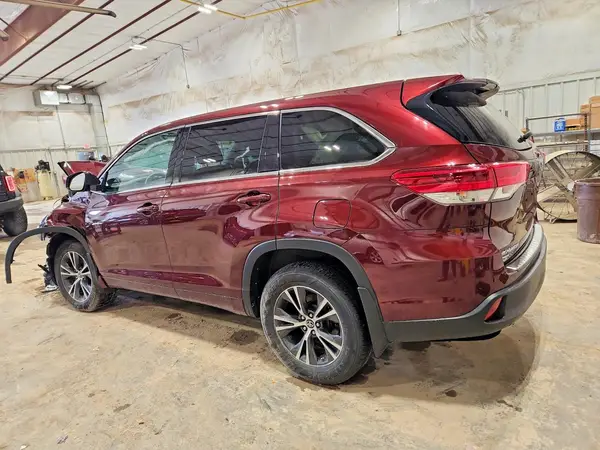 5TDBZRFH6HS433783 2017 TOYOTA HIGHLANDER - Image 2
