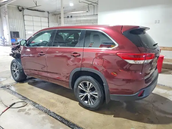 5TDBZRFH6HS440085 2017 TOYOTA HIGHLANDER - Image 2