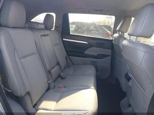5TDBZRFH6HS473801 2017 TOYOTA HIGHLANDER - Image 8