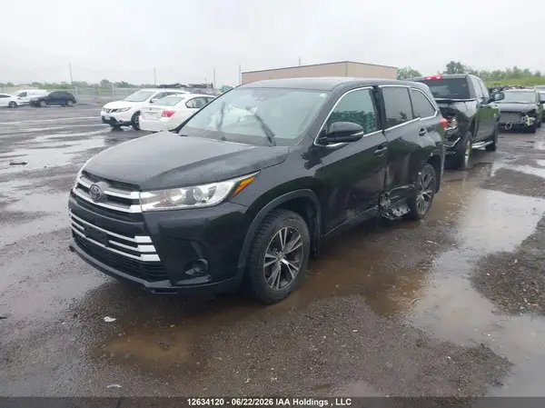 5TDBZRFH6HS479601 2017 TOYOTA HIGHLANDER - Image 2