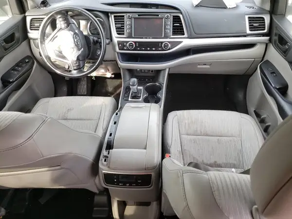 5TDBZRFH6HS484507 2017 TOYOTA HIGHLANDER - Image 8