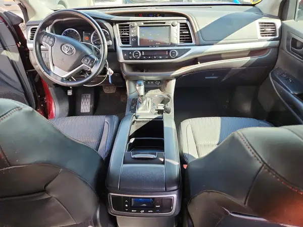 5TDBZRFH6JS836751 2018 TOYOTA HIGHLANDER - Image 8