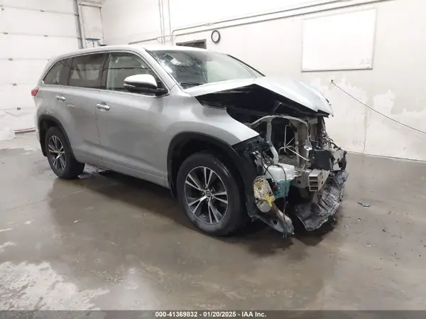 5TDBZRFH6JS849712 2018 TOYOTA HIGHLANDER - Image 1