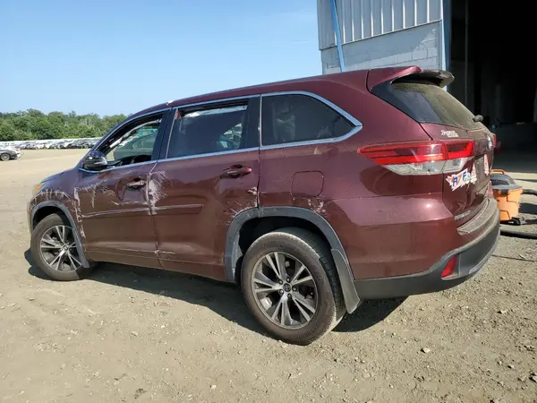 5TDBZRFH6JS850486 2018 TOYOTA HIGHLANDER - Image 2