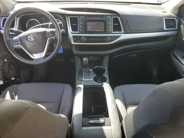 5TDBZRFH6JS874514 2018 TOYOTA HIGHLANDER - Image 8