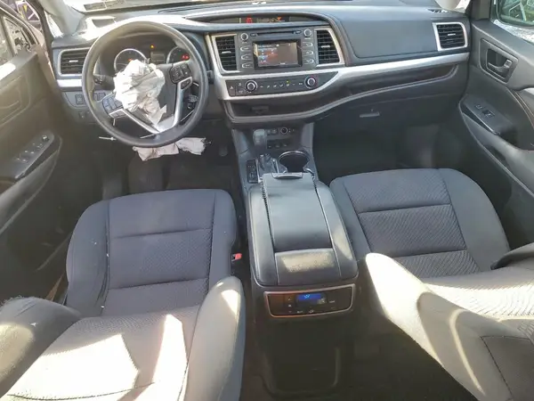5TDBZRFH6JS878434 2018 TOYOTA HIGHLANDER - Image 8