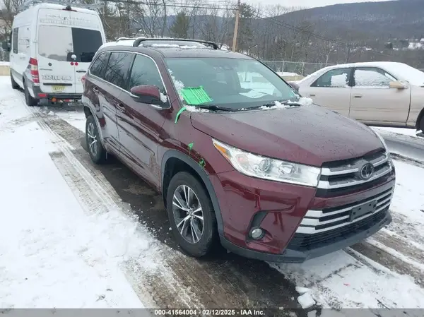 5TDBZRFH6JS903123 2018 TOYOTA HIGHLANDER - Image 1
