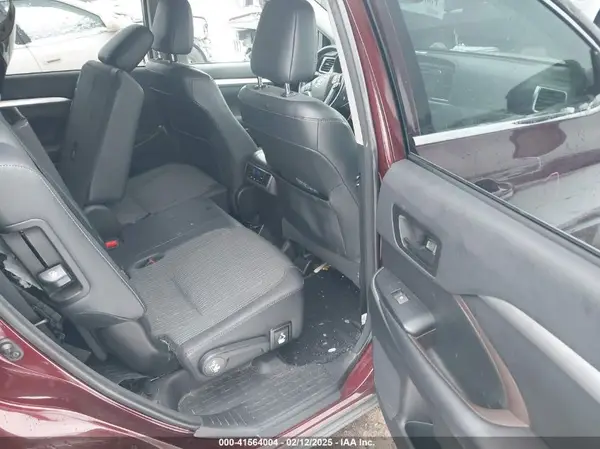 5TDBZRFH6JS903123 2018 TOYOTA HIGHLANDER - Image 8