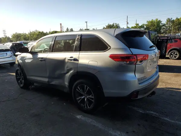 5TDBZRFH6KS737347 2019 TOYOTA HIGHLANDER - Image 2