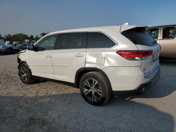 5TDBZRFH6KS921803 2019 TOYOTA HIGHLANDER - Image 2