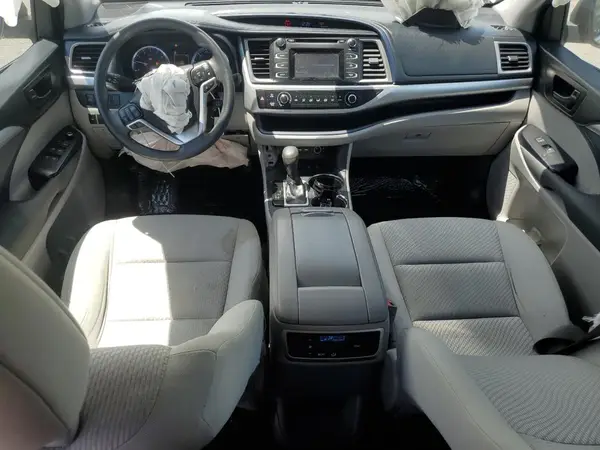 5TDBZRFH6KS925026 2019 TOYOTA HIGHLANDER - Image 8