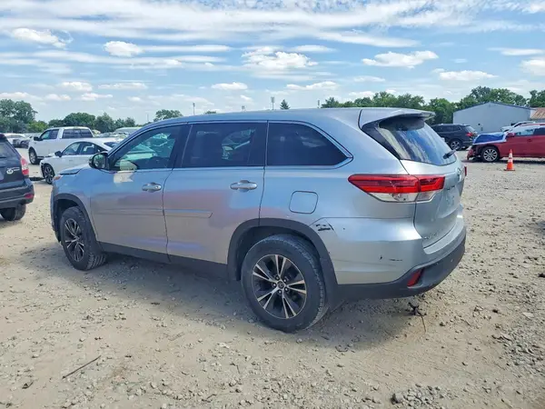 5TDBZRFH6KS928735 2019 TOYOTA HIGHLANDER - Image 2