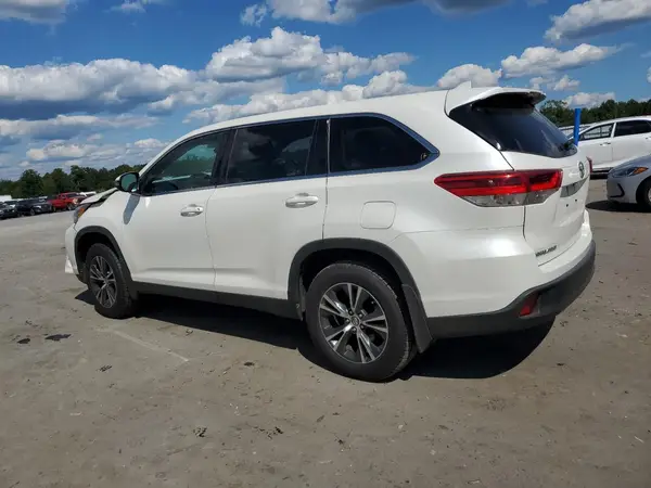 5TDBZRFH6KS933336 2019 TOYOTA HIGHLANDER - Image 2