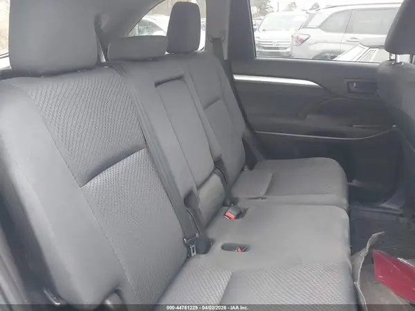 5TDBZRFH6KS951853 2019 TOYOTA HIGHLANDER - Image 8