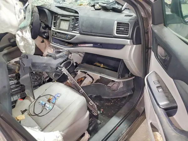 5TDBZRFH6KS961203 2019 TOYOTA HIGHLANDER - Image 8