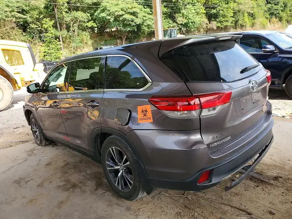 5TDBZRFH6KS962271 2019 TOYOTA HIGHLANDER - Image 2