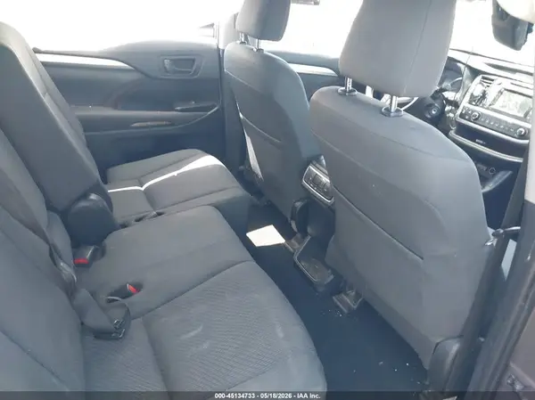 5TDBZRFH6KS978454 2019 TOYOTA HIGHLANDER - Image 8