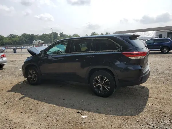 5TDBZRFH6KS988272 2019 TOYOTA HIGHLANDER - Image 2