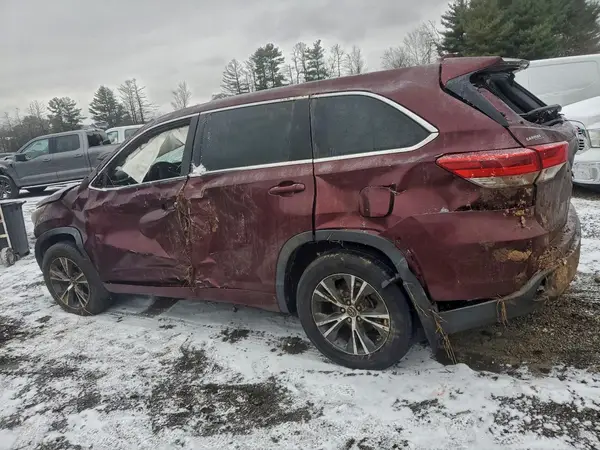 5TDBZRFH7HS369124 2017 TOYOTA HIGHLANDER - Image 2
