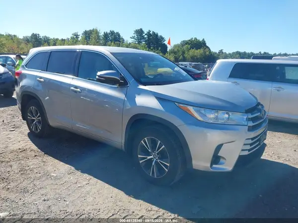 5TDBZRFH7HS374176 2017 TOYOTA HIGHLANDER - Image 1