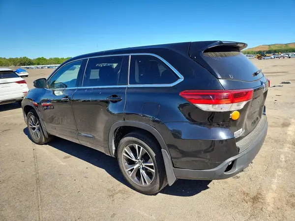 5TDBZRFH7HS377286 2017 TOYOTA HIGHLANDER - Image 2