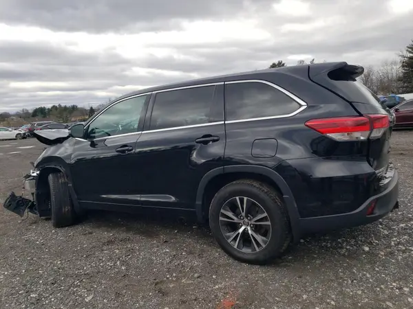 5TDBZRFH7HS383282 2017 TOYOTA HIGHLANDER - Image 2