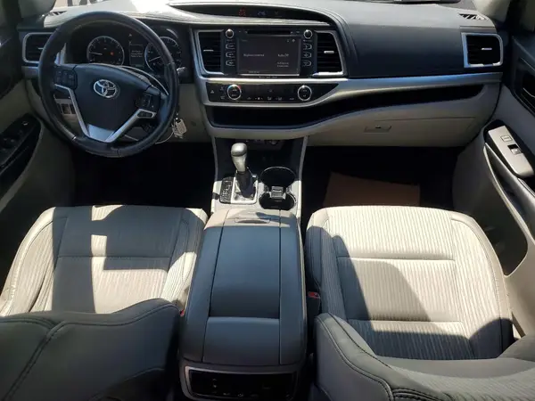 5TDBZRFH7HS426437 2017 TOYOTA HIGHLANDER - Image 8