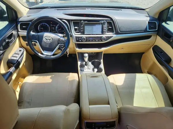 5TDBZRFH7HS429645 2017 TOYOTA HIGHLANDER - Image 8