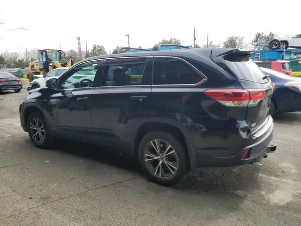 5TDBZRFH7HS433193 2017 TOYOTA HIGHLANDER - Image 2