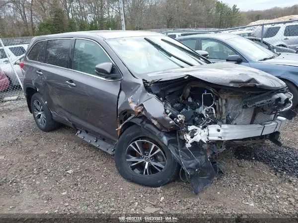 5TDBZRFH7HS435574 2017 TOYOTA HIGHLANDER - Image 1