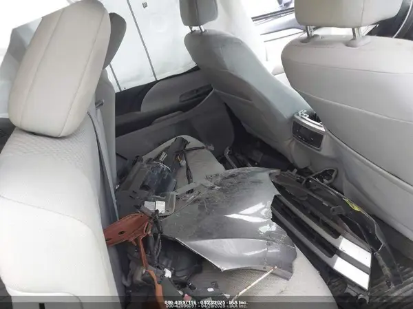 5TDBZRFH7HS435574 2017 TOYOTA HIGHLANDER - Image 8