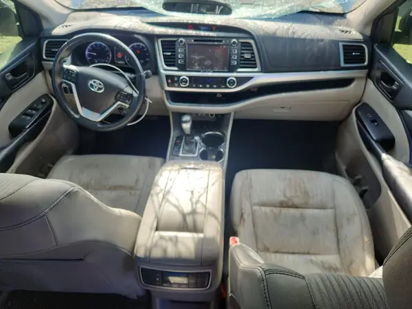 5TDBZRFH7HS474133 2017 TOYOTA HIGHLANDER - Image 8