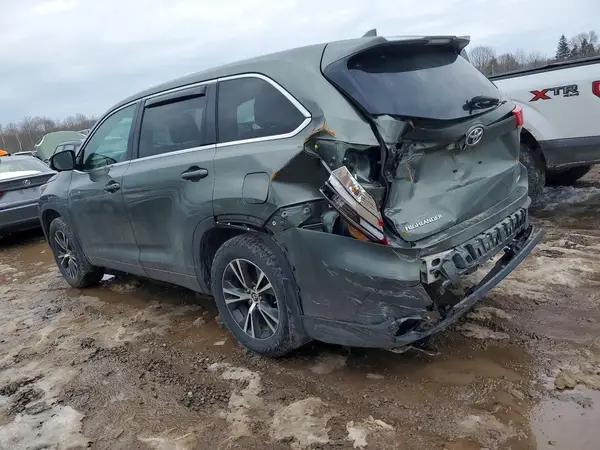 5TDBZRFH7JS802981 2018 TOYOTA HIGHLANDER - Image 2