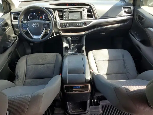 5TDBZRFH7JS815441 2018 TOYOTA HIGHLANDER - Image 8