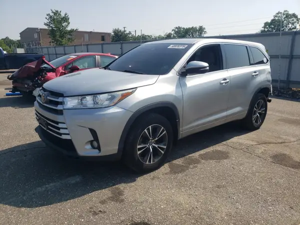 5TDBZRFH7JS830067 2018 TOYOTA HIGHLANDER - Image 1