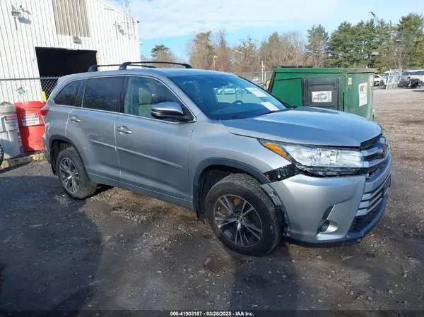 5TDBZRFH7JS839416 2018 TOYOTA HIGHLANDER - Image 1