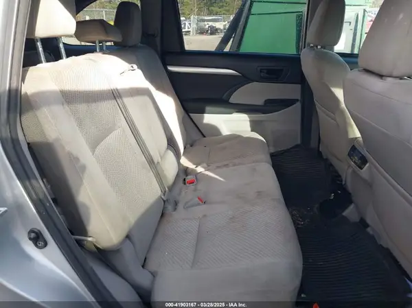 5TDBZRFH7JS839416 2018 TOYOTA HIGHLANDER - Image 8