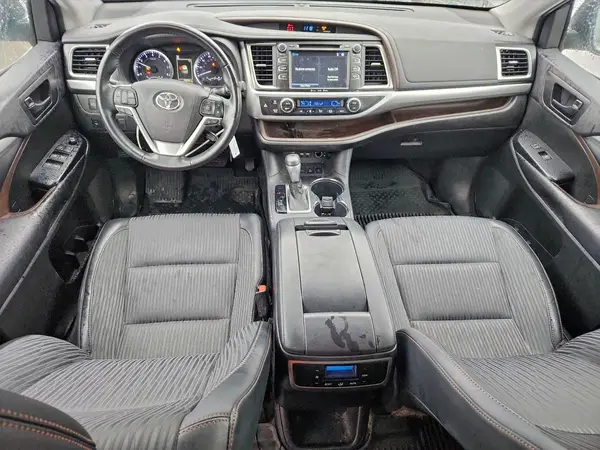 5TDBZRFH7KS718046 2019 TOYOTA HIGHLANDER - Image 8
