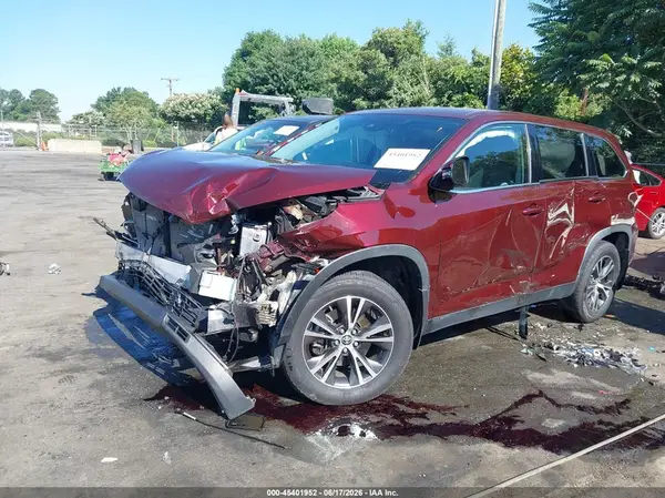 5TDBZRFH7KS722369 2019 TOYOTA HIGHLANDER - Image 2