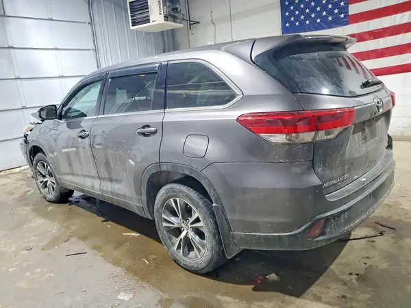 5TDBZRFH7KS727894 2019 TOYOTA HIGHLANDER - Image 2