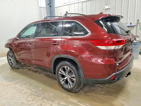 5TDBZRFH7KS728009 2019 TOYOTA HIGHLANDER - Image 2