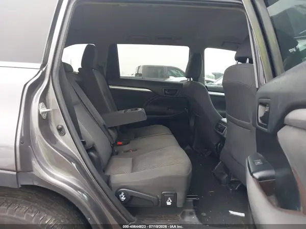 5TDBZRFH7KS932504 2019 TOYOTA HIGHLANDER - Image 8