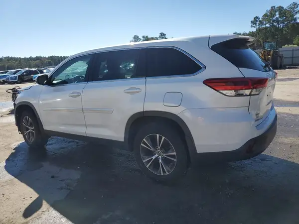 5TDBZRFH7KS942160 2019 TOYOTA HIGHLANDER - Image 2